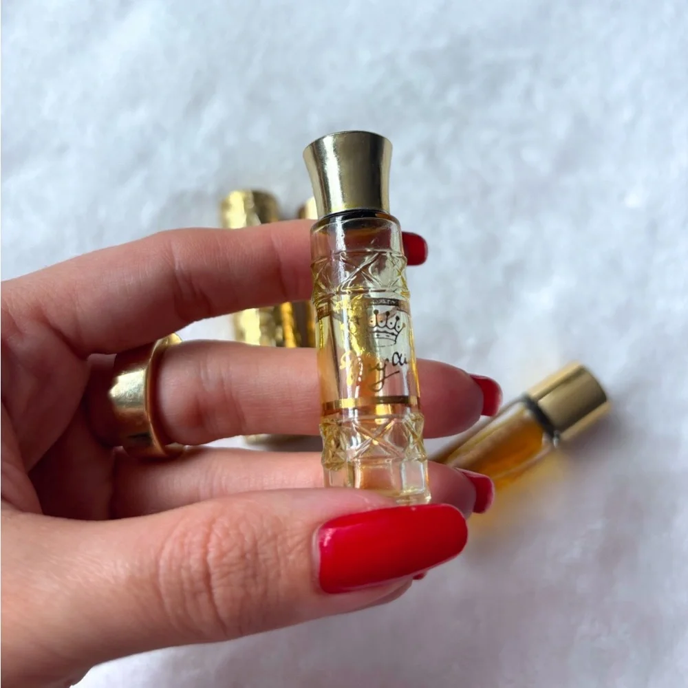 ✨ LOT OF ANTIQUE LIPSTICK & ANTIQUE PERFUME HOLLYWOOD REGENCY VANITY GOLD VANITY - Picture 5 of 6